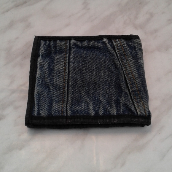 Vintage Levis Denim Bifold jeans red tab Wallet - Picture 4 of 4